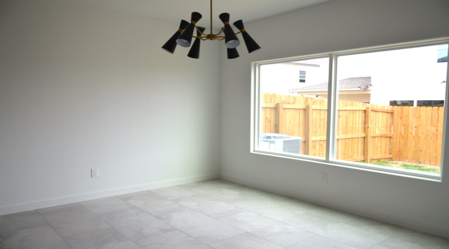 1027 Yellow Birch Dr., LAREDO, Texas 78045, 3 Bedrooms Bedrooms, 4 Rooms Rooms,2 BathroomsBathrooms,Residential,For Sale,1027 Yellow Birch Dr.,20262508