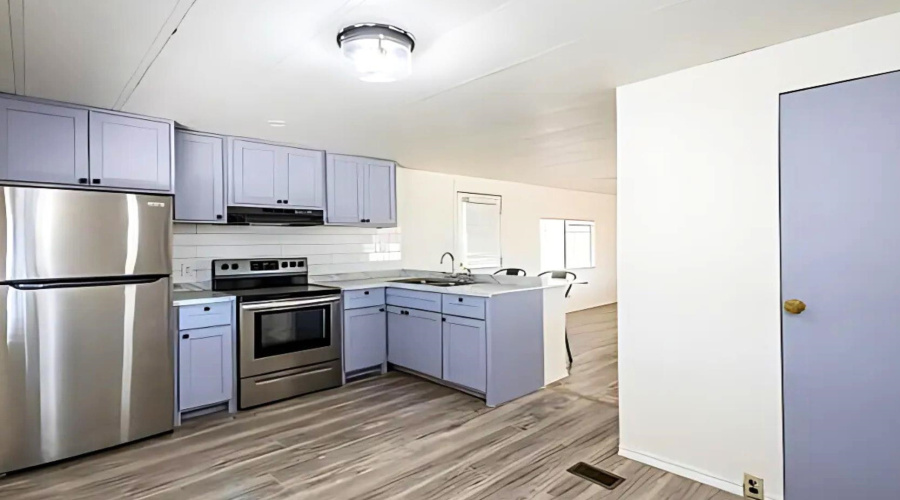 100 Blossum Blvd., ZAPATA, Texas 78076, 2 Bedrooms Bedrooms, 4 Rooms Rooms,1 BathroomBathrooms,Residential,For Sale,100 Blossum Blvd.,20262509