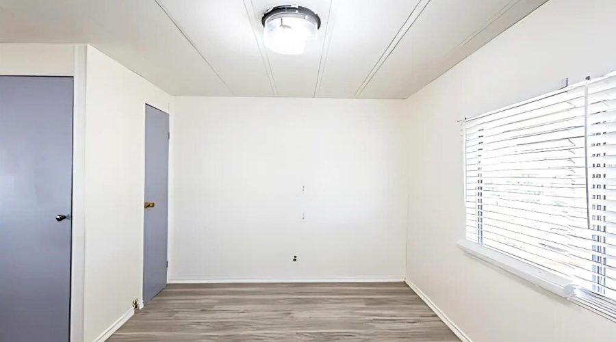 100 Blossum Blvd., ZAPATA, Texas 78076, 2 Bedrooms Bedrooms, 4 Rooms Rooms,1 BathroomBathrooms,Residential,For Sale,100 Blossum Blvd.,20262509