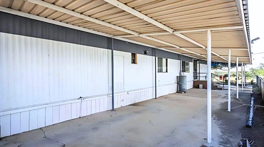 100 Blossum Blvd., ZAPATA, Texas 78076, 2 Bedrooms Bedrooms, 4 Rooms Rooms,1 BathroomBathrooms,Residential,For Sale,100 Blossum Blvd.,20262509