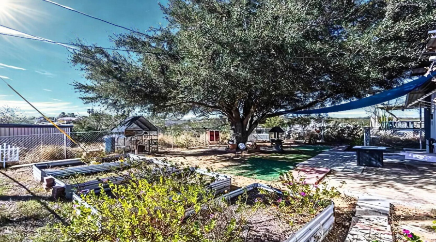 100 Blossum Blvd., ZAPATA, Texas 78076, 2 Bedrooms Bedrooms, 4 Rooms Rooms,1 BathroomBathrooms,Residential,For Sale,100 Blossum Blvd.,20262509