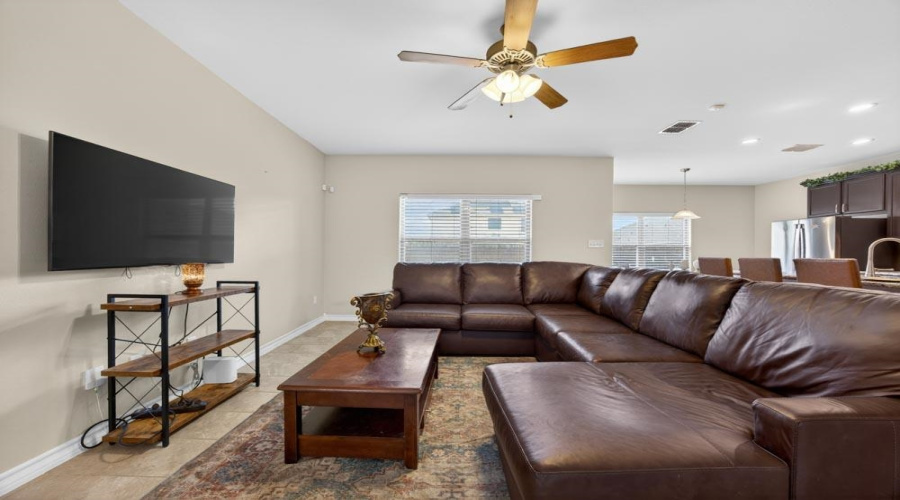 511 Otero Dr, Laredo, Texas 78045, 3 Bedrooms Bedrooms, 7 Rooms Rooms,2 BathroomsBathrooms,Residential,For Sale,511 Otero Dr,20262519