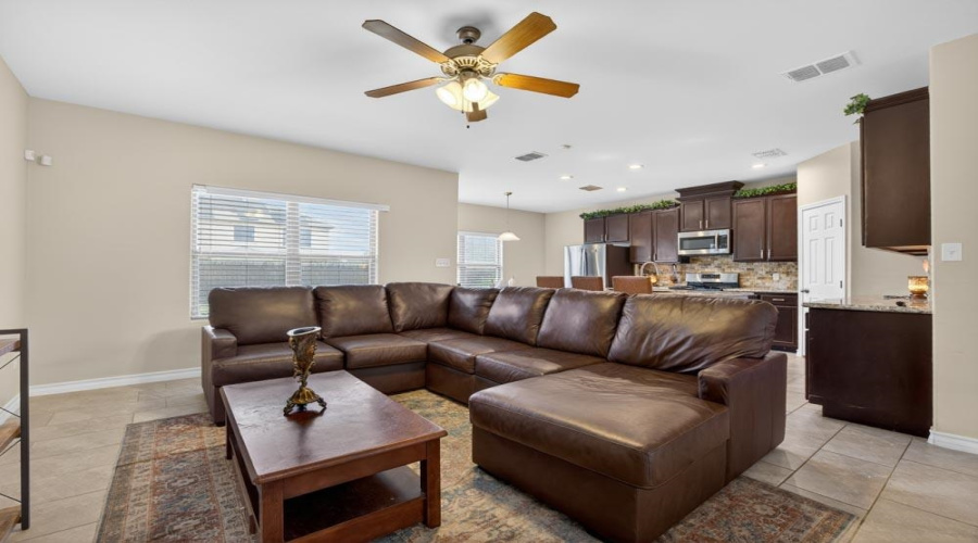 511 Otero Dr, Laredo, Texas 78045, 3 Bedrooms Bedrooms, 7 Rooms Rooms,2 BathroomsBathrooms,Residential,For Sale,511 Otero Dr,20262519