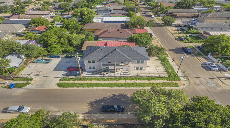 3301 S Louisiana Ave, Laredo, Texas 78046, ,Multi-family,For Sale,3301 S Louisiana Ave,20262520