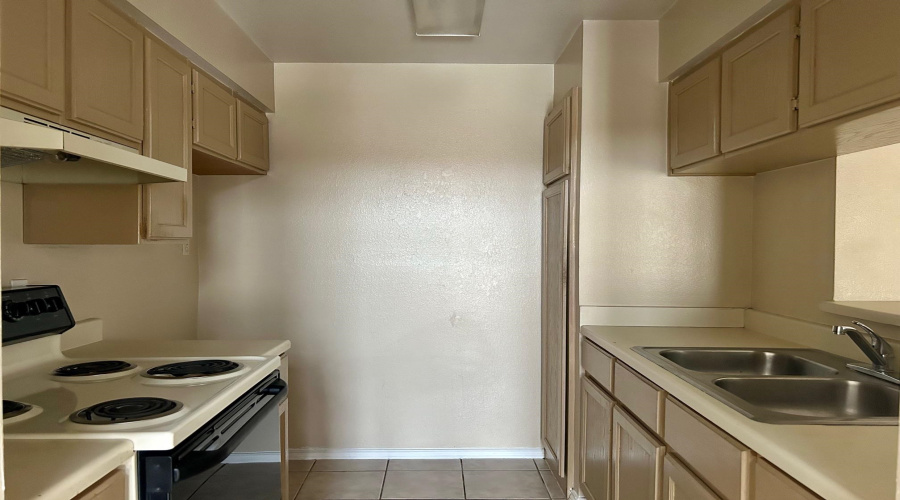 203 Martingale Ln, Laredo, Texas 78041, 2 Bedrooms Bedrooms, 4 Rooms Rooms,2 BathroomsBathrooms,Residential,For Rent,203 Martingale Ln,20262521