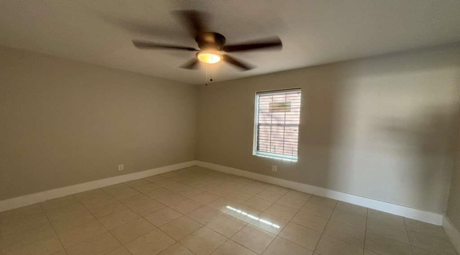 1303 Philadelphia St, Laredo, Texas 78041, 1 Bedroom Bedrooms, 2 Rooms Rooms,1 BathroomBathrooms,Residential,For Rent,1303 Philadelphia St,20262524