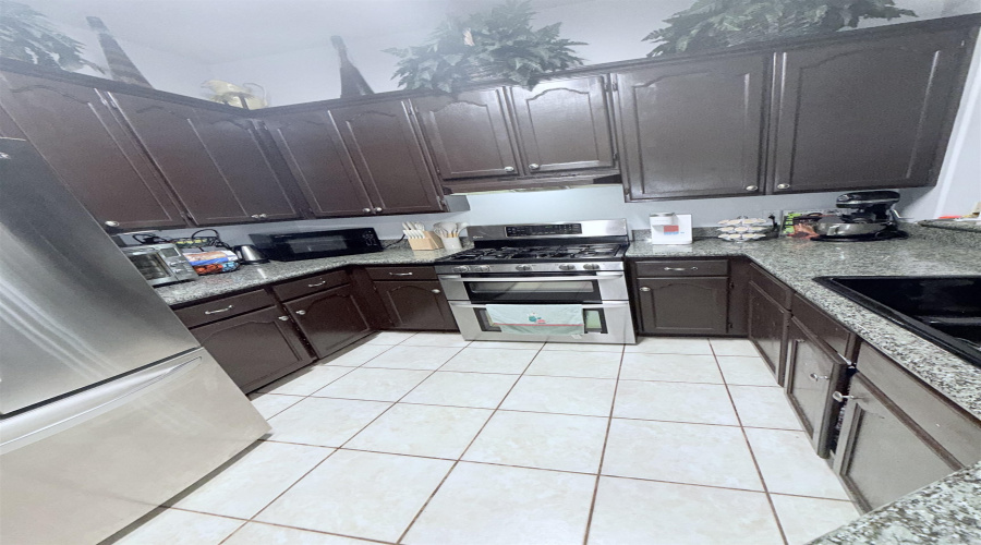 509 Nightingale Bend, Laredo, Texas 78045, 3 Bedrooms Bedrooms, 4 Rooms Rooms,2 BathroomsBathrooms,Residential,For Sale,509 Nightingale Bend,20262528