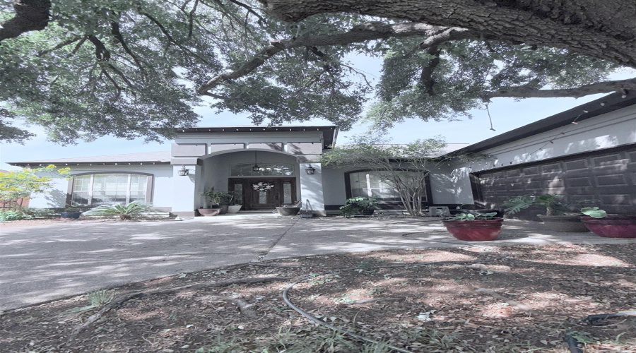 509 Nightingale Bend, Laredo, Texas 78045, 3 Bedrooms Bedrooms, 4 Rooms Rooms,2 BathroomsBathrooms,Residential,For Sale,509 Nightingale Bend,20262528