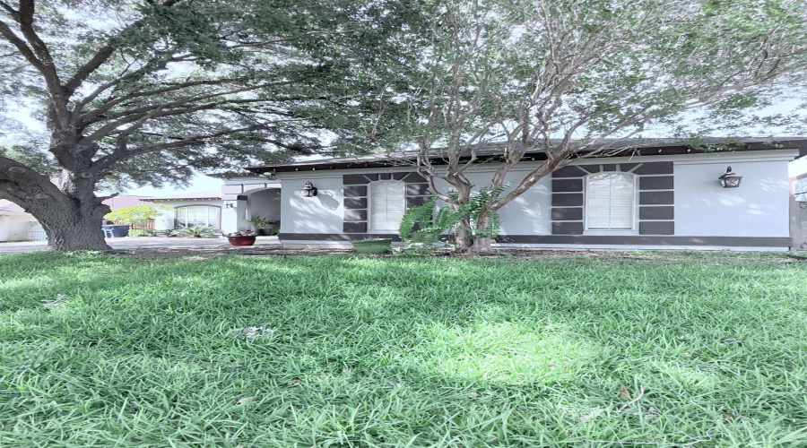 509 Nightingale Bend, Laredo, Texas 78045, 3 Bedrooms Bedrooms, 4 Rooms Rooms,2 BathroomsBathrooms,Residential,For Sale,509 Nightingale Bend,20262528