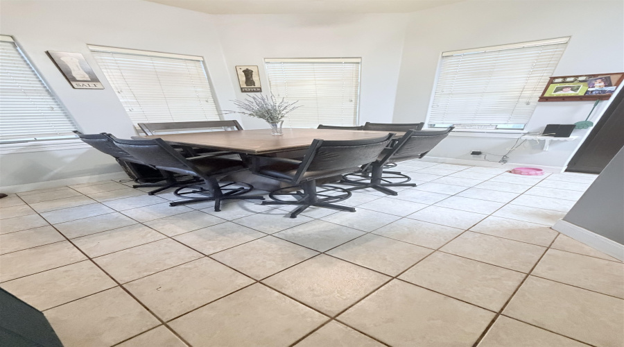 509 Nightingale Bend, Laredo, Texas 78045, 3 Bedrooms Bedrooms, 4 Rooms Rooms,2 BathroomsBathrooms,Residential,For Sale,509 Nightingale Bend,20262528