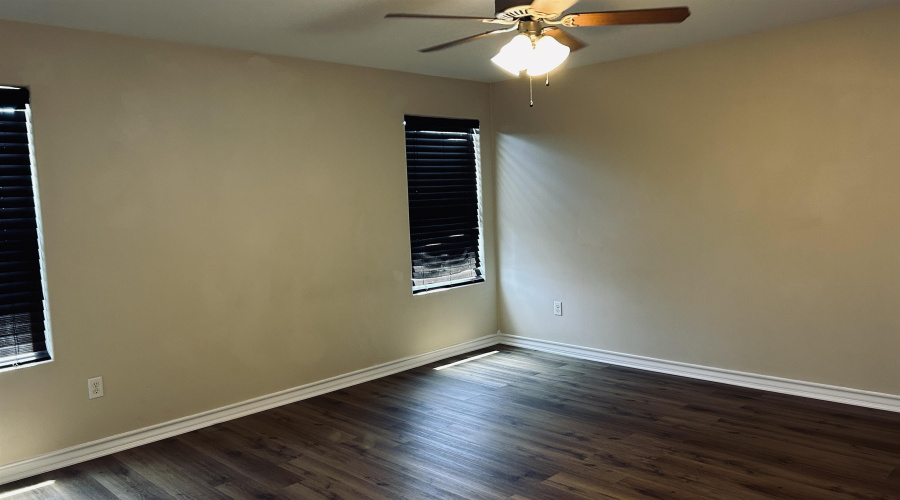 332 Silverleaf Oak Dr, Laredo, Texas 78045, 4 Bedrooms Bedrooms, 8 Rooms Rooms,3 BathroomsBathrooms,Residential,For Rent,332 Silverleaf Oak Dr,20262529
