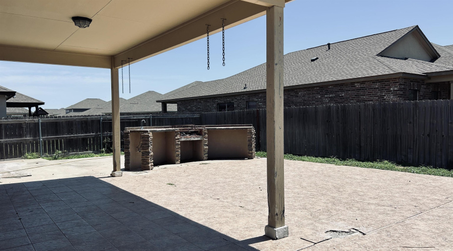 332 Silverleaf Oak Dr, Laredo, Texas 78045, 4 Bedrooms Bedrooms, 8 Rooms Rooms,3 BathroomsBathrooms,Residential,For Rent,332 Silverleaf Oak Dr,20262529