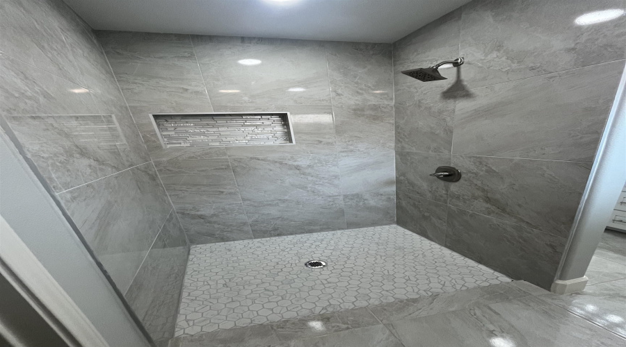 432 General Franco Dr, Laredo, Texas 78046, 4 Bedrooms Bedrooms, 6 Rooms Rooms,3 BathroomsBathrooms,Residential,For Sale,432 General Franco Dr,20262531