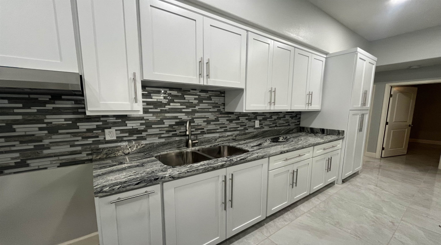 432 General Franco Dr, Laredo, Texas 78046, 4 Bedrooms Bedrooms, 6 Rooms Rooms,3 BathroomsBathrooms,Residential,For Sale,432 General Franco Dr,20262531