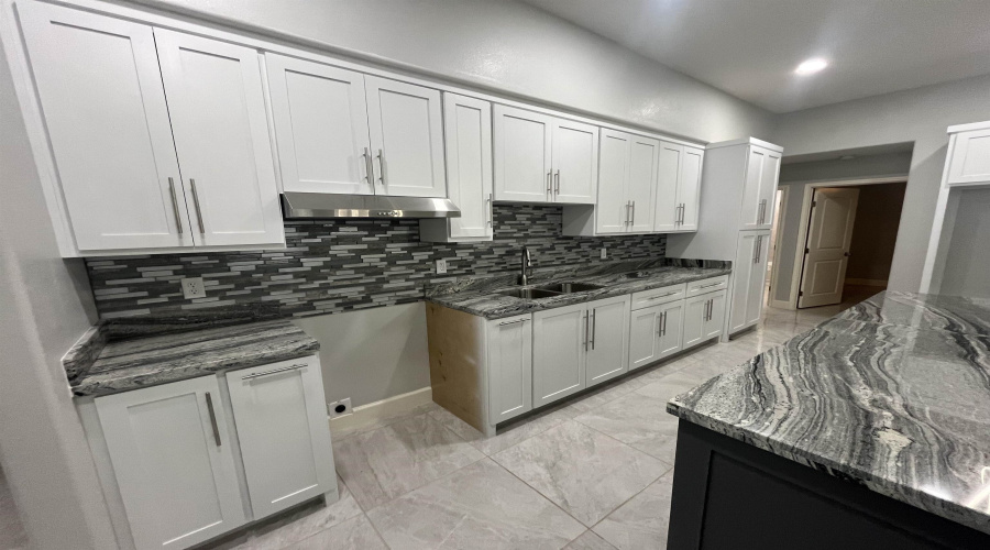 432 General Franco Dr, Laredo, Texas 78046, 4 Bedrooms Bedrooms, 6 Rooms Rooms,3 BathroomsBathrooms,Residential,For Sale,432 General Franco Dr,20262531