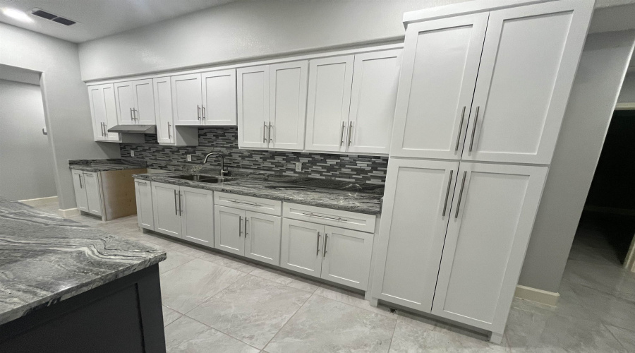 432 General Franco Dr, Laredo, Texas 78046, 4 Bedrooms Bedrooms, 6 Rooms Rooms,3 BathroomsBathrooms,Residential,For Sale,432 General Franco Dr,20262531