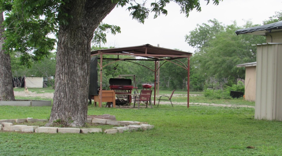 165 W Ansley St., San Antonio, Texas 78221, 2 Bedrooms Bedrooms, 4 Rooms Rooms,1 BathroomBathrooms,Residential,For Sale,165 W Ansley St.,20262532