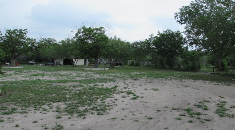 165 W Ansley St., San Antonio, Texas 78221, 2 Bedrooms Bedrooms, 4 Rooms Rooms,1 BathroomBathrooms,Residential,For Sale,165 W Ansley St.,20262532