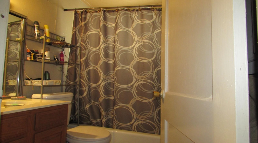 165 W Ansley St., San Antonio, Texas 78221, 2 Bedrooms Bedrooms, 4 Rooms Rooms,1 BathroomBathrooms,Residential,For Sale,165 W Ansley St.,20262532