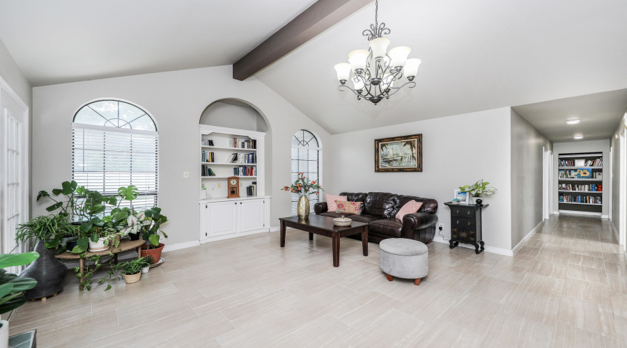 1207 Lyles Lp, Laredo, Texas 78045, 3 Bedrooms Bedrooms, 7 Rooms Rooms,2 BathroomsBathrooms,Residential,For Sale,1207 Lyles Lp,20262533
