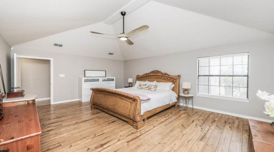 1207 Lyles Lp, Laredo, Texas 78045, 3 Bedrooms Bedrooms, 7 Rooms Rooms,2 BathroomsBathrooms,Residential,For Sale,1207 Lyles Lp,20262533