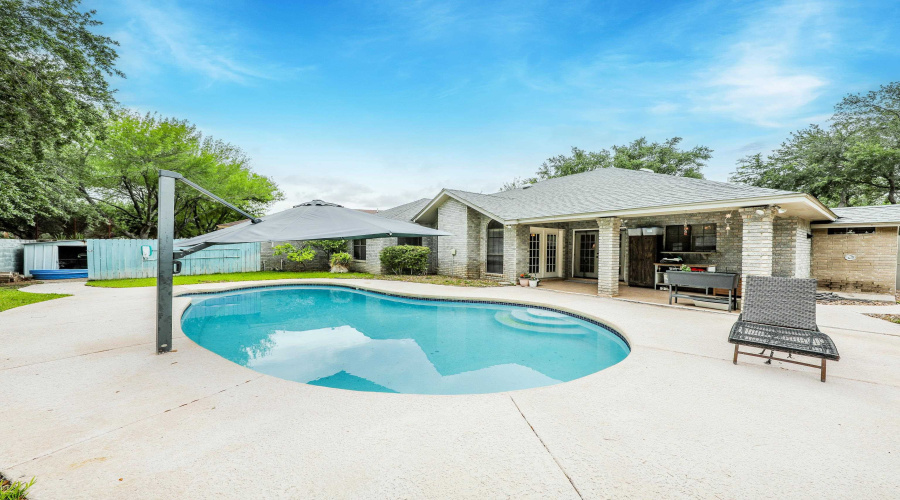 1207 Lyles Lp, Laredo, Texas 78045, 3 Bedrooms Bedrooms, 7 Rooms Rooms,2 BathroomsBathrooms,Residential,For Sale,1207 Lyles Lp,20262533