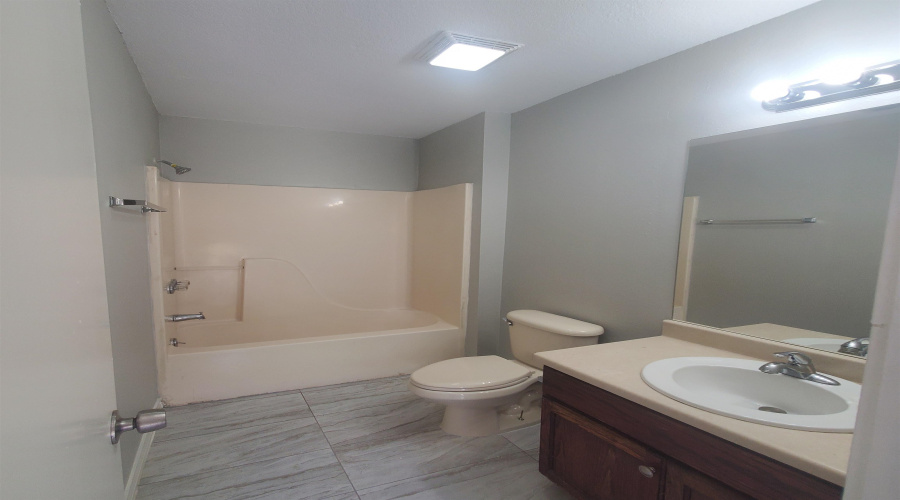 2515 Boston St, Laredo, Texas 78041, 4 Bedrooms Bedrooms, 6 Rooms Rooms,2 BathroomsBathrooms,Residential,For Rent,2515 Boston St,20262534