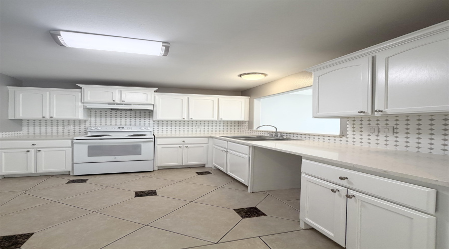 9804 Cantera Ct, LAREDO, Texas 78045, 2 Bedrooms Bedrooms, 5 Rooms Rooms,2 BathroomsBathrooms,Residential,For Rent,9804 Cantera Ct,20262536