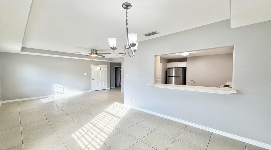 9804 Cantera Ct, LAREDO, Texas 78045, 2 Bedrooms Bedrooms, 5 Rooms Rooms,2 BathroomsBathrooms,Residential,For Rent,9804 Cantera Ct,20262536