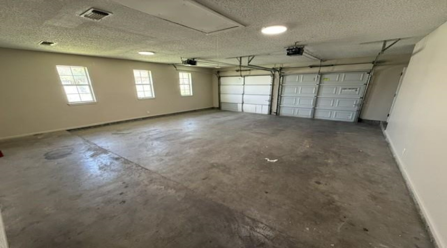 313 Potrero Ct, Laredo, Texas 78045, 4 Bedrooms Bedrooms, 7 Rooms Rooms,2 BathroomsBathrooms,Residential,For Rent,313 Potrero Ct,20262540