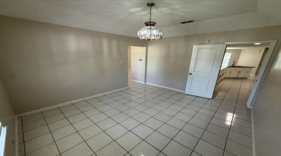 313 Potrero Ct, Laredo, Texas 78045, 4 Bedrooms Bedrooms, 7 Rooms Rooms,2 BathroomsBathrooms,Residential,For Rent,313 Potrero Ct,20262540