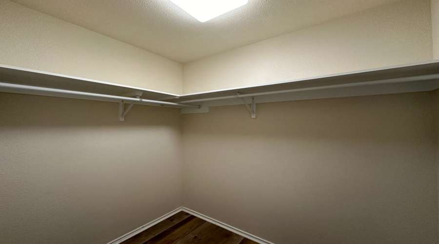4949 Hamilton Wolfe, SAN ANTONIO, Texas 78229, 1 Bedroom Bedrooms, 3 Rooms Rooms,1 BathroomBathrooms,Residential,For Sale,4949 Hamilton Wolfe,20262543