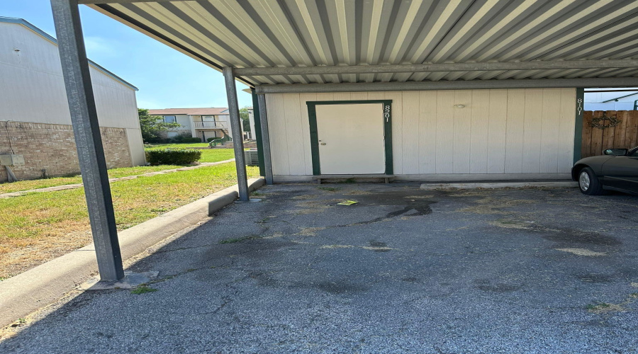 4949 Hamilton Wolfe, SAN ANTONIO, Texas 78229, 1 Bedroom Bedrooms, 3 Rooms Rooms,1 BathroomBathrooms,Residential,For Sale,4949 Hamilton Wolfe,20262543