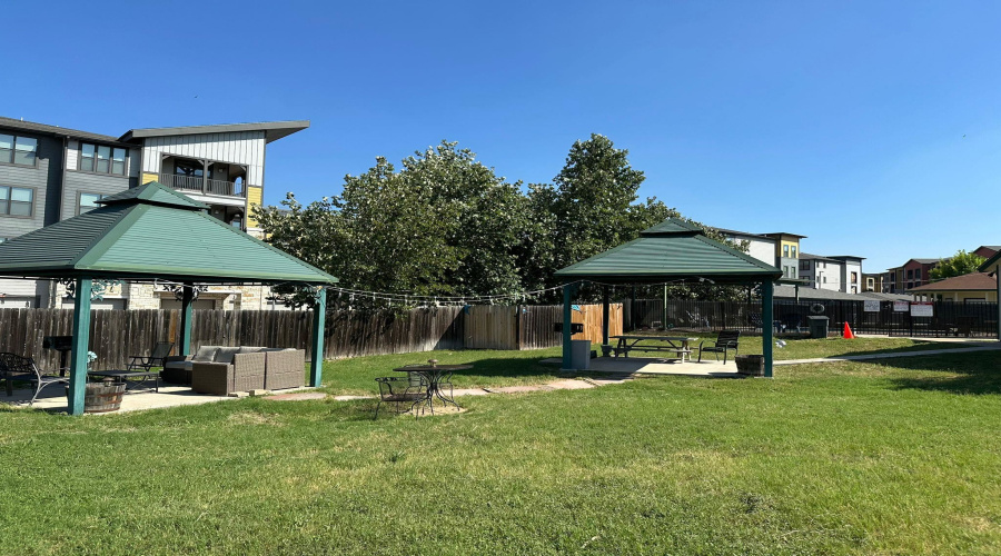 4949 Hamilton Wolfe, SAN ANTONIO, Texas 78229, 1 Bedroom Bedrooms, 3 Rooms Rooms,1 BathroomBathrooms,Residential,For Sale,4949 Hamilton Wolfe,20262543