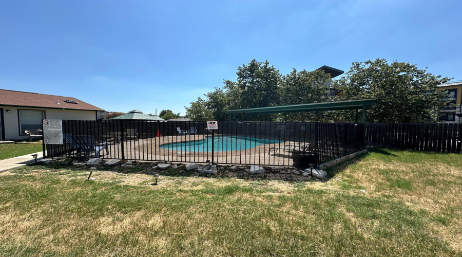 4949 Hamilton Wolfe, SAN ANTONIO, Texas 78229, 1 Bedroom Bedrooms, 3 Rooms Rooms,1 BathroomBathrooms,Residential,For Sale,4949 Hamilton Wolfe,20262543
