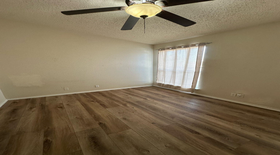 4949 Hamilton Wolfe, SAN ANTONIO, Texas 78229, 1 Bedroom Bedrooms, 3 Rooms Rooms,1 BathroomBathrooms,Residential,For Sale,4949 Hamilton Wolfe,20262543