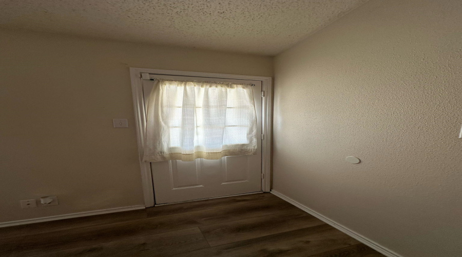 4949 Hamilton Wolfe, SAN ANTONIO, Texas 78229, 1 Bedroom Bedrooms, 3 Rooms Rooms,1 BathroomBathrooms,Residential,For Sale,4949 Hamilton Wolfe,20262543