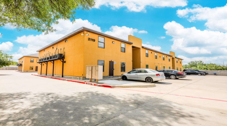 2119 Ejido Ave, Laredo, Texas 78046, 2 Bedrooms Bedrooms, 3 Rooms Rooms,1 BathroomBathrooms,Residential,For Rent,2119 Ejido Ave,20262545