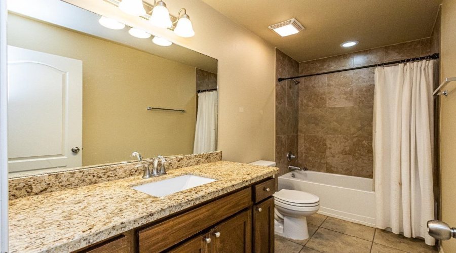 5706 Montevista Dr., Laredo, Texas 78041, 3 Bedrooms Bedrooms, 6 Rooms Rooms,2 BathroomsBathrooms,Residential,For Rent,5706 Montevista Dr.,20262546