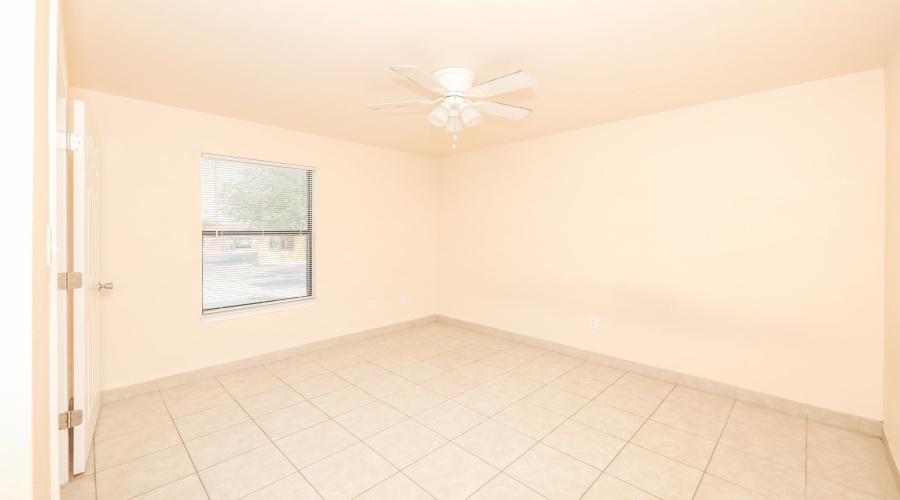 2119 Ejido Ave, Laredo, Texas 78046, 2 Bedrooms Bedrooms, 3 Rooms Rooms,1 BathroomBathrooms,Residential,For Rent,2119 Ejido Ave,20262547