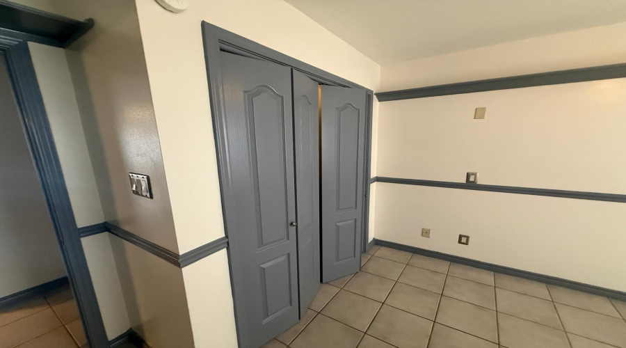 205 Martingale Ln, Laredo, Texas 78041-0000, 3 Bedrooms Bedrooms, 5 Rooms Rooms,2 BathroomsBathrooms,Residential,For Rent,205 Martingale Ln,20262548