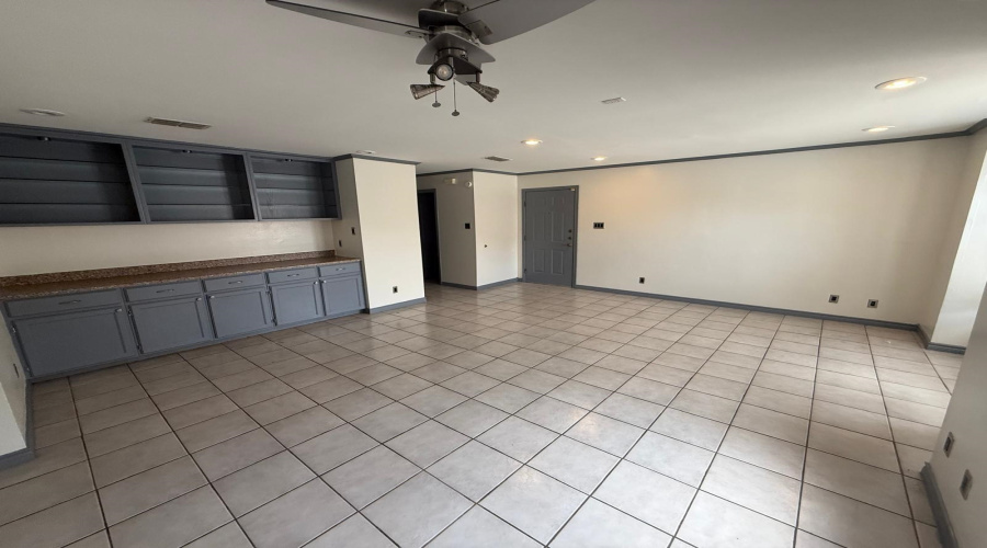 205 Martingale Ln, Laredo, Texas 78041-0000, 3 Bedrooms Bedrooms, 5 Rooms Rooms,2 BathroomsBathrooms,Residential,For Rent,205 Martingale Ln,20262548