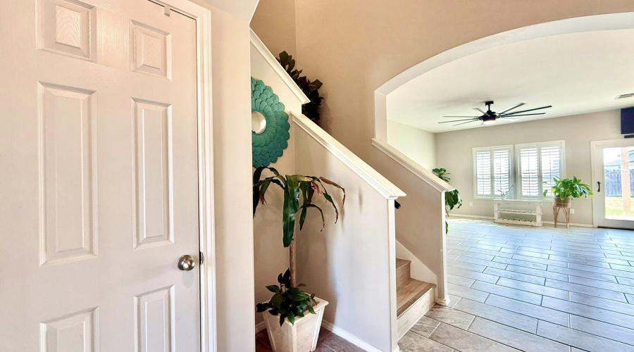 1006 Kus Dr., Laredo, Texas 78045, 4 Bedrooms Bedrooms, 7 Rooms Rooms,2 BathroomsBathrooms,Residential,For Rent,1006 Kus Dr.,20262549