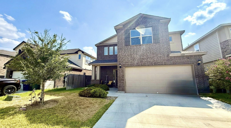 1006 Kus Dr., Laredo, Texas 78045, 4 Bedrooms Bedrooms, 7 Rooms Rooms,2 BathroomsBathrooms,Residential,For Rent,1006 Kus Dr.,20262549