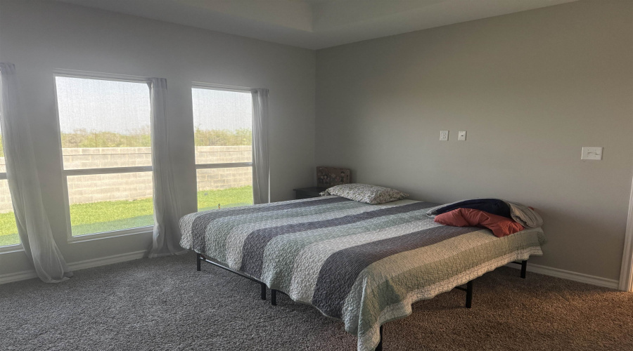 813 Pausa Dr., Laredo, Texas 78045, 4 Bedrooms Bedrooms, 7 Rooms Rooms,2 BathroomsBathrooms,Residential,For Rent,813 Pausa Dr.,20262550