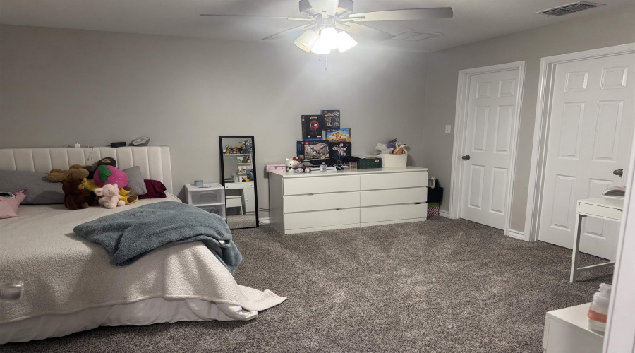 813 Pausa Dr., Laredo, Texas 78045, 4 Bedrooms Bedrooms, 7 Rooms Rooms,2 BathroomsBathrooms,Residential,For Rent,813 Pausa Dr.,20262550
