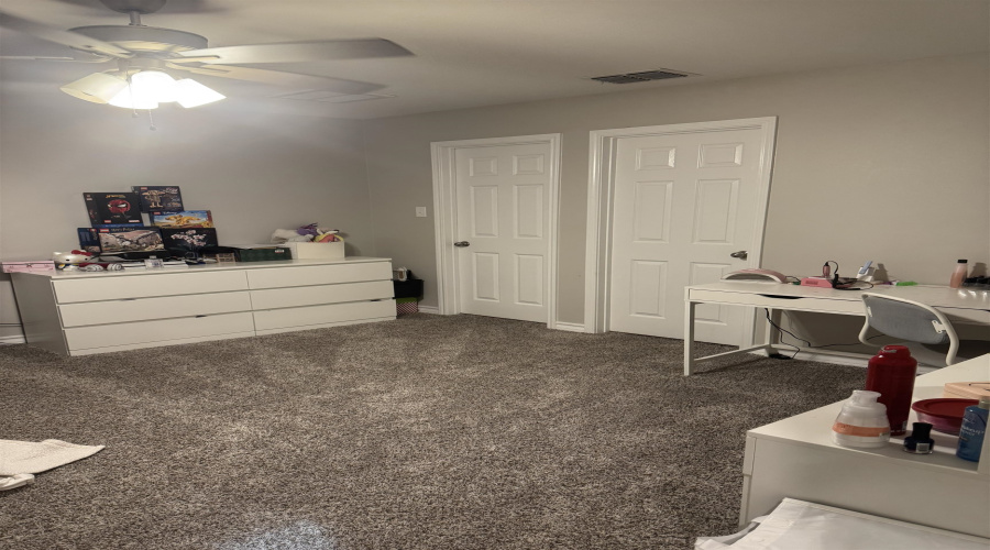 813 Pausa Dr., Laredo, Texas 78045, 4 Bedrooms Bedrooms, 7 Rooms Rooms,2 BathroomsBathrooms,Residential,For Rent,813 Pausa Dr.,20262550