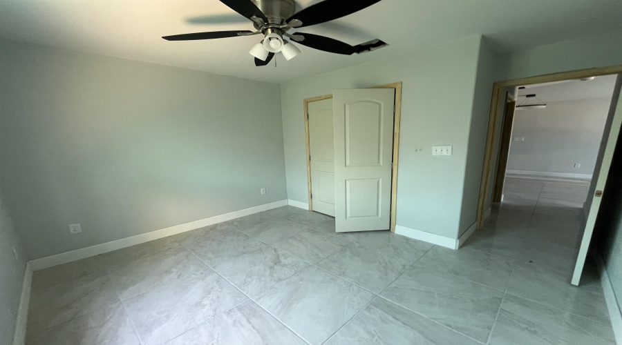128 Leon Ave, Laredo, Texas 78046, 3 Bedrooms Bedrooms, 5 Rooms Rooms,2 BathroomsBathrooms,Residential,For Sale,128 Leon Ave,20262553