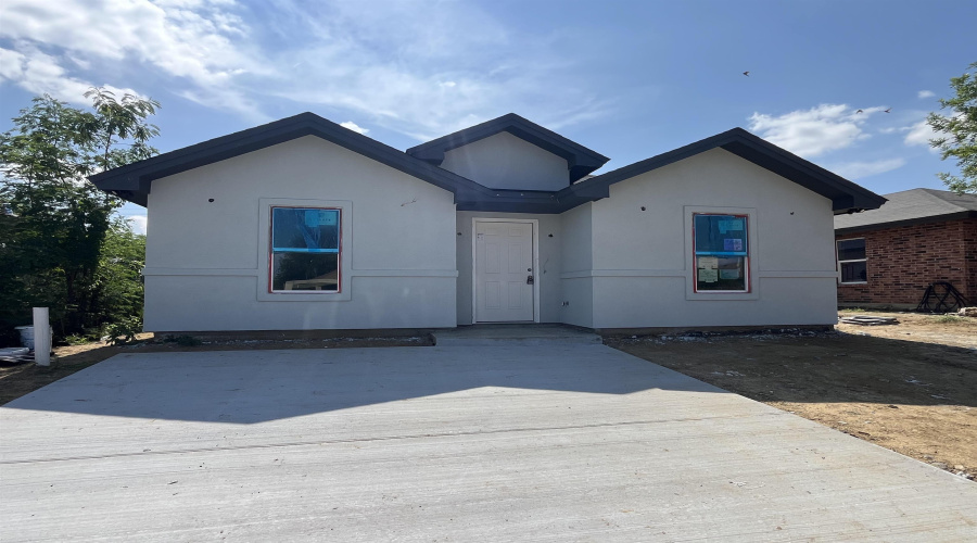 128 Leon Ave, Laredo, Texas 78046, 3 Bedrooms Bedrooms, 5 Rooms Rooms,2 BathroomsBathrooms,Residential,For Sale,128 Leon Ave,20262553