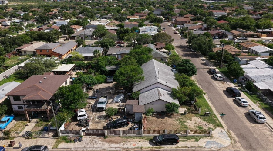 3501 Corpus Christi St, Laredo, Texas 78043, 8 Bedrooms Bedrooms, 16 Rooms Rooms,4 BathroomsBathrooms,Residential,For Sale,3501 Corpus Christi St,20262556